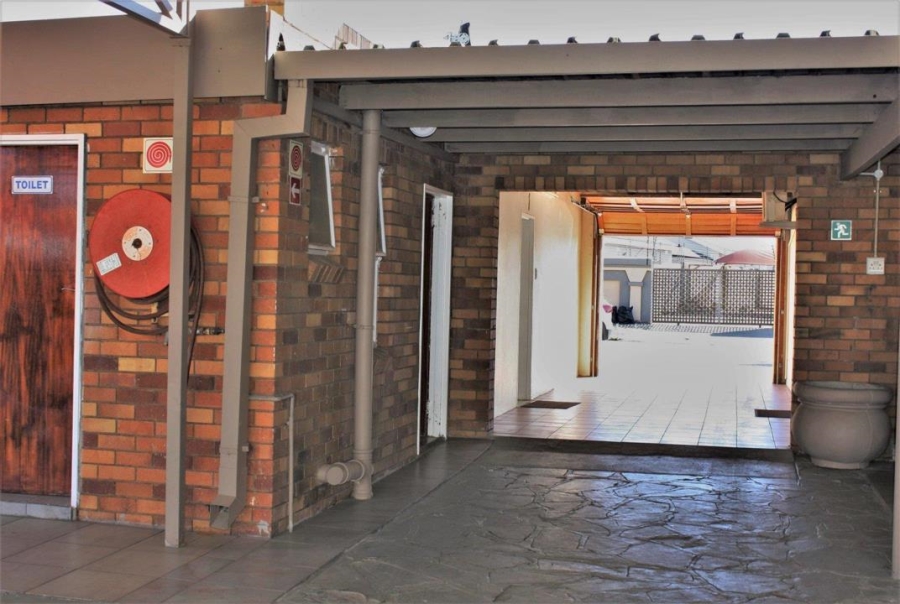 Commercial Property for Sale in Minerva Gardens Northern Cape